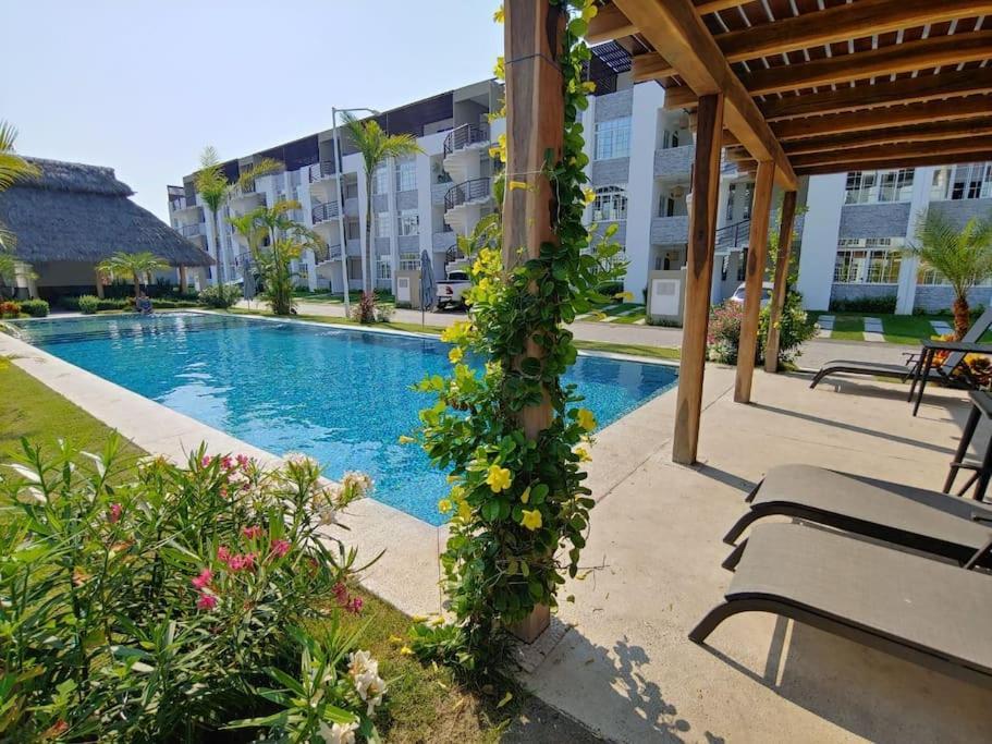 Departamento Con Alberca Apartment Манзанило Екстериор снимка