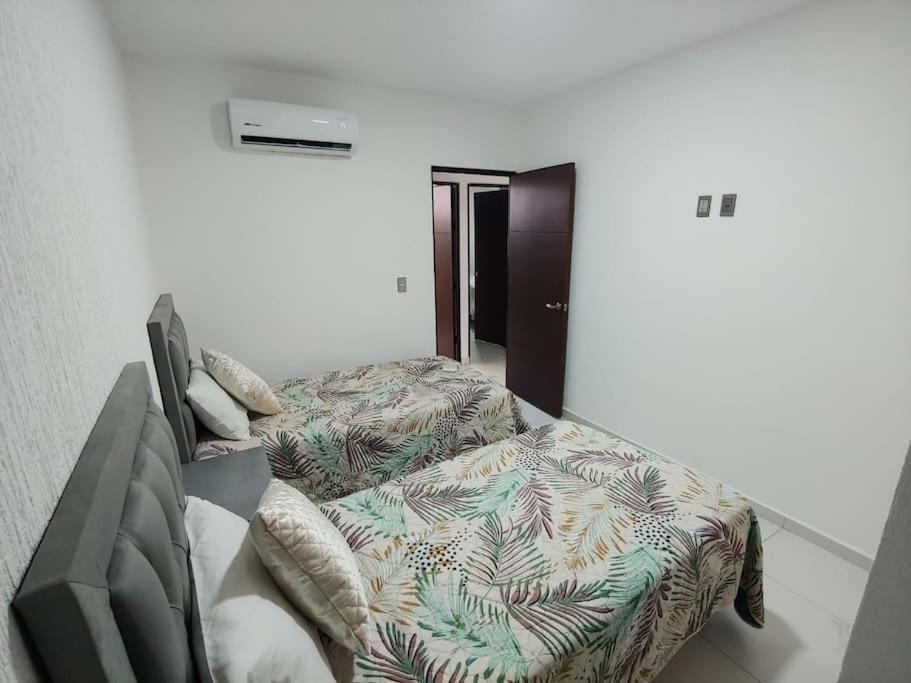 Departamento Con Alberca Apartment Манзанило Екстериор снимка